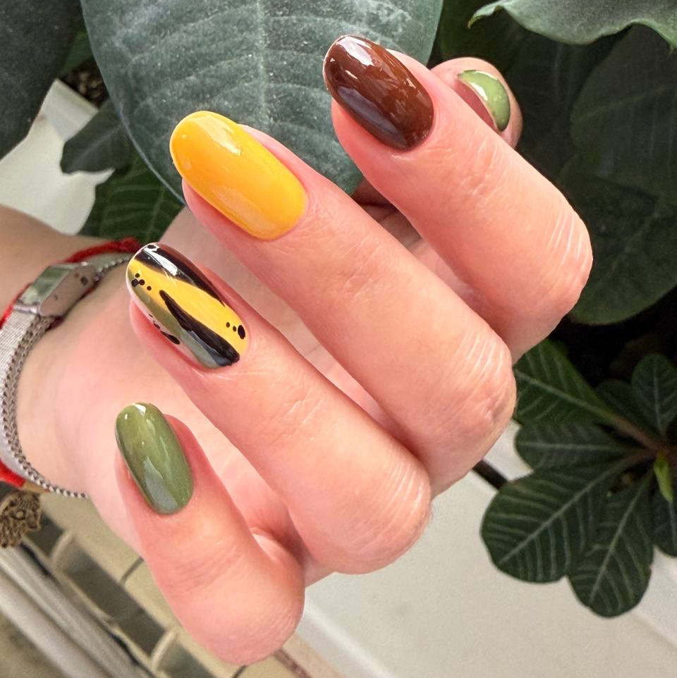 Маникюр с покрытием