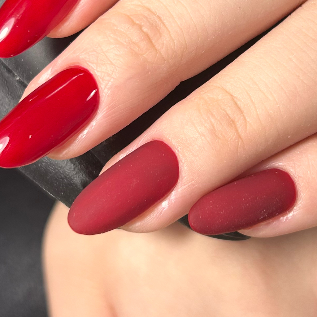 Маникюр с покрытием(средние/длинные ногти)