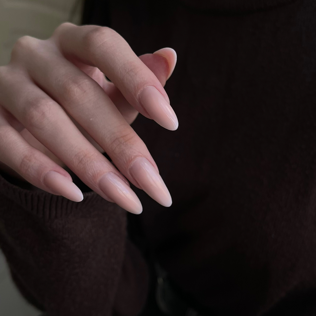 Наращивание ногтей