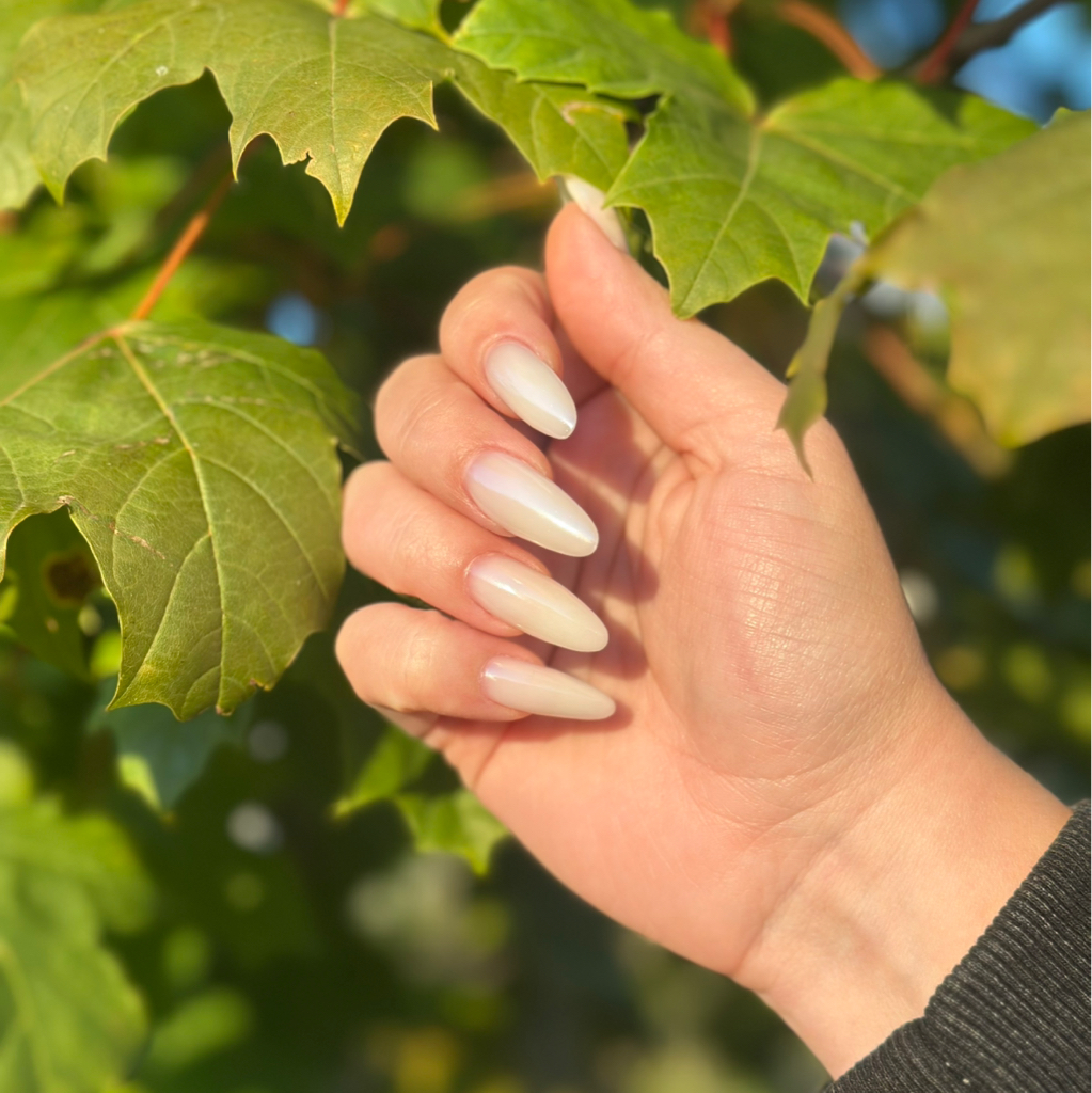 Наращивание ногтей