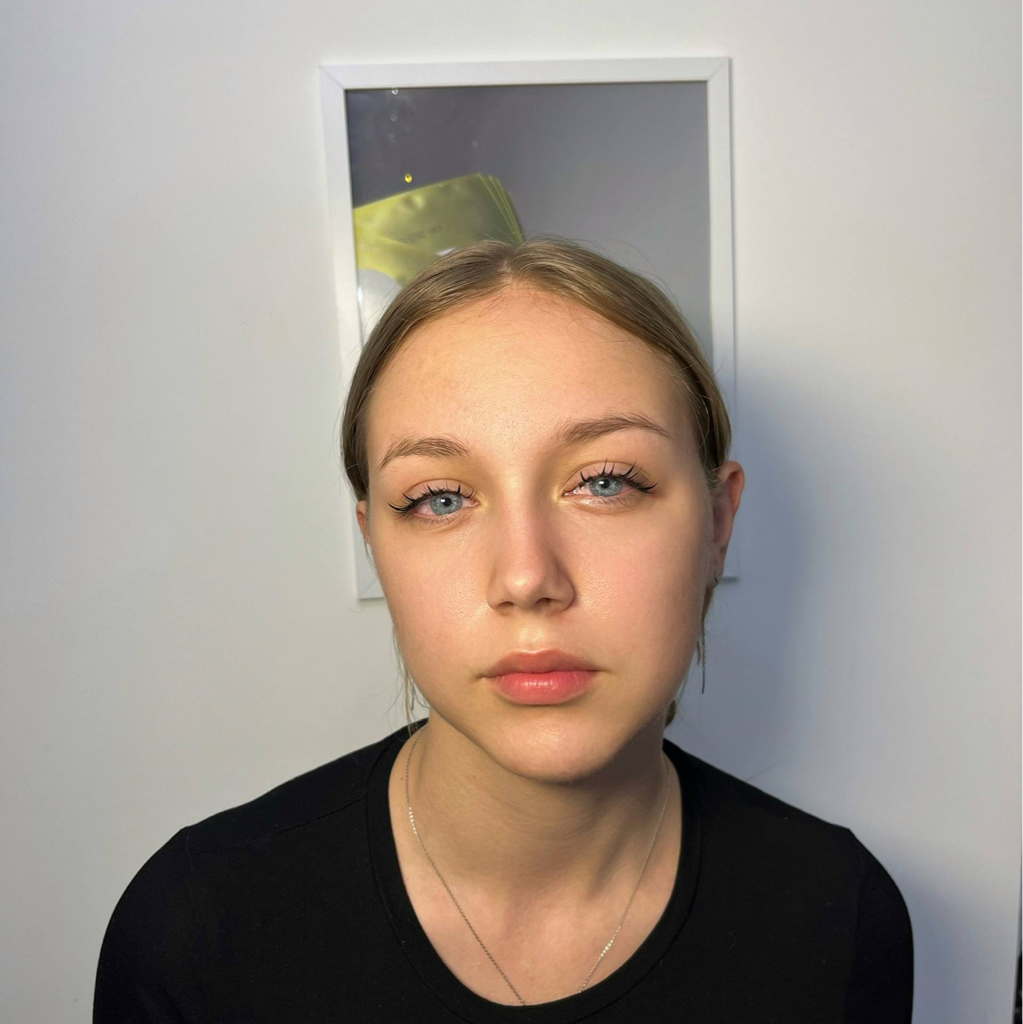 наращивание ресниц(аниме)