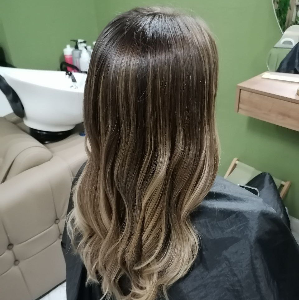 Окрашивание в сложной технике ( волосы по лопатки ниже)