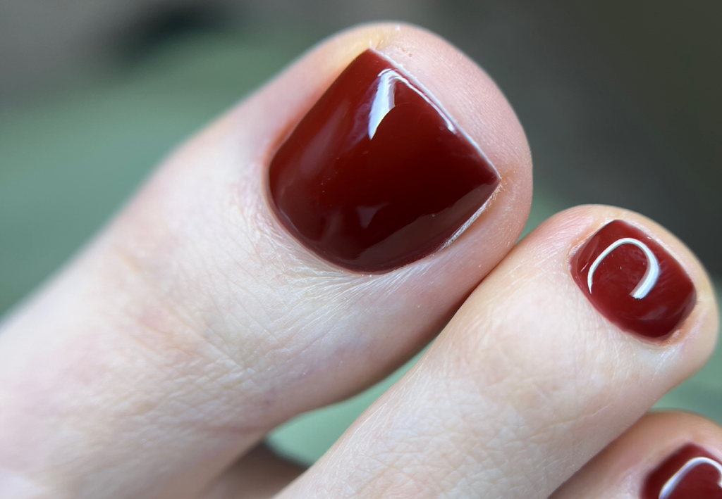 Smart Педикюр “под ключ» ( снятие, аппаратный/комби педикюр, однотонное  Покрытие, обработка стоп Smart дисками)