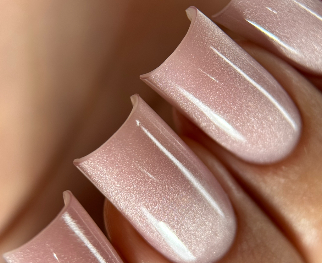 Комбинированный маникюр с укреплением гелем + покрытие гель-лак