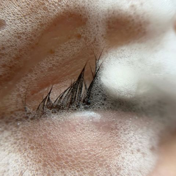 Снятие ресниц