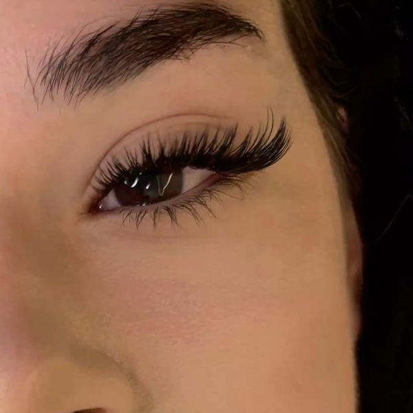 Наращивание ресниц 3D