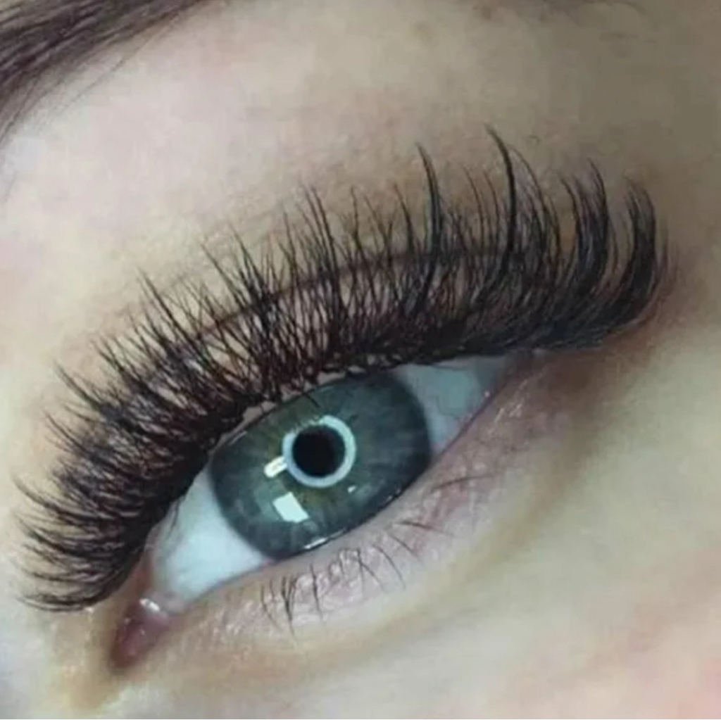 Наращивание ресниц Голливуд