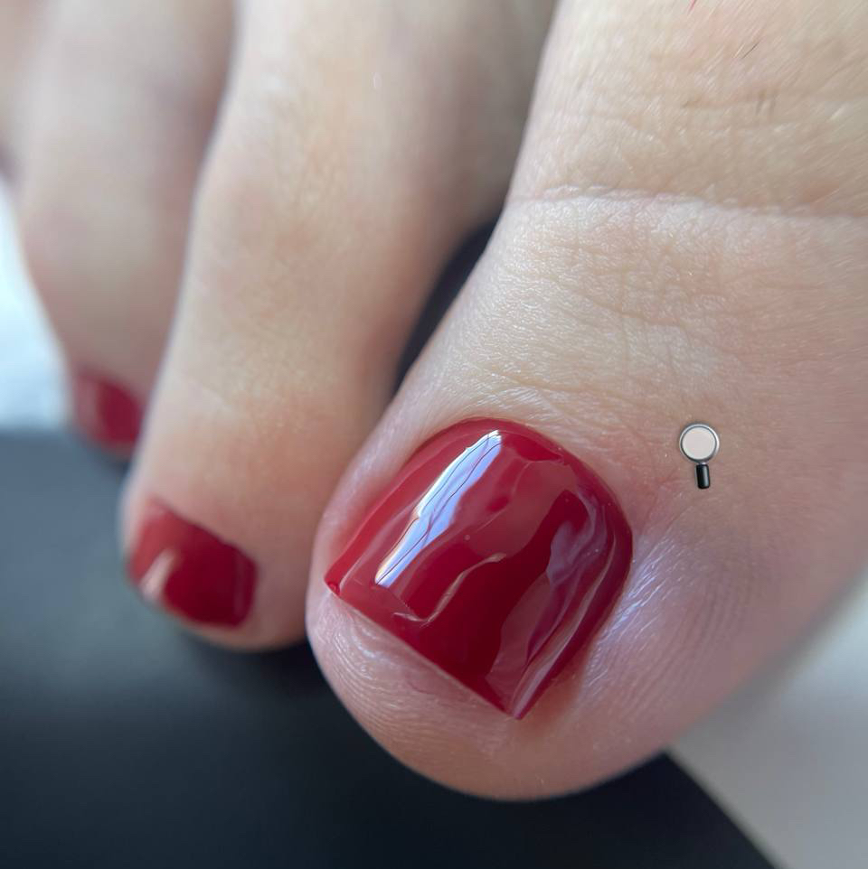 Пальчики ног с покрытием гель лак