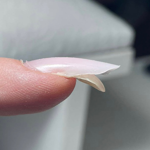 Маникюр + сложная коррекция ( поднятие клюющих ногтей, восстановление архитектуры, смена формы)