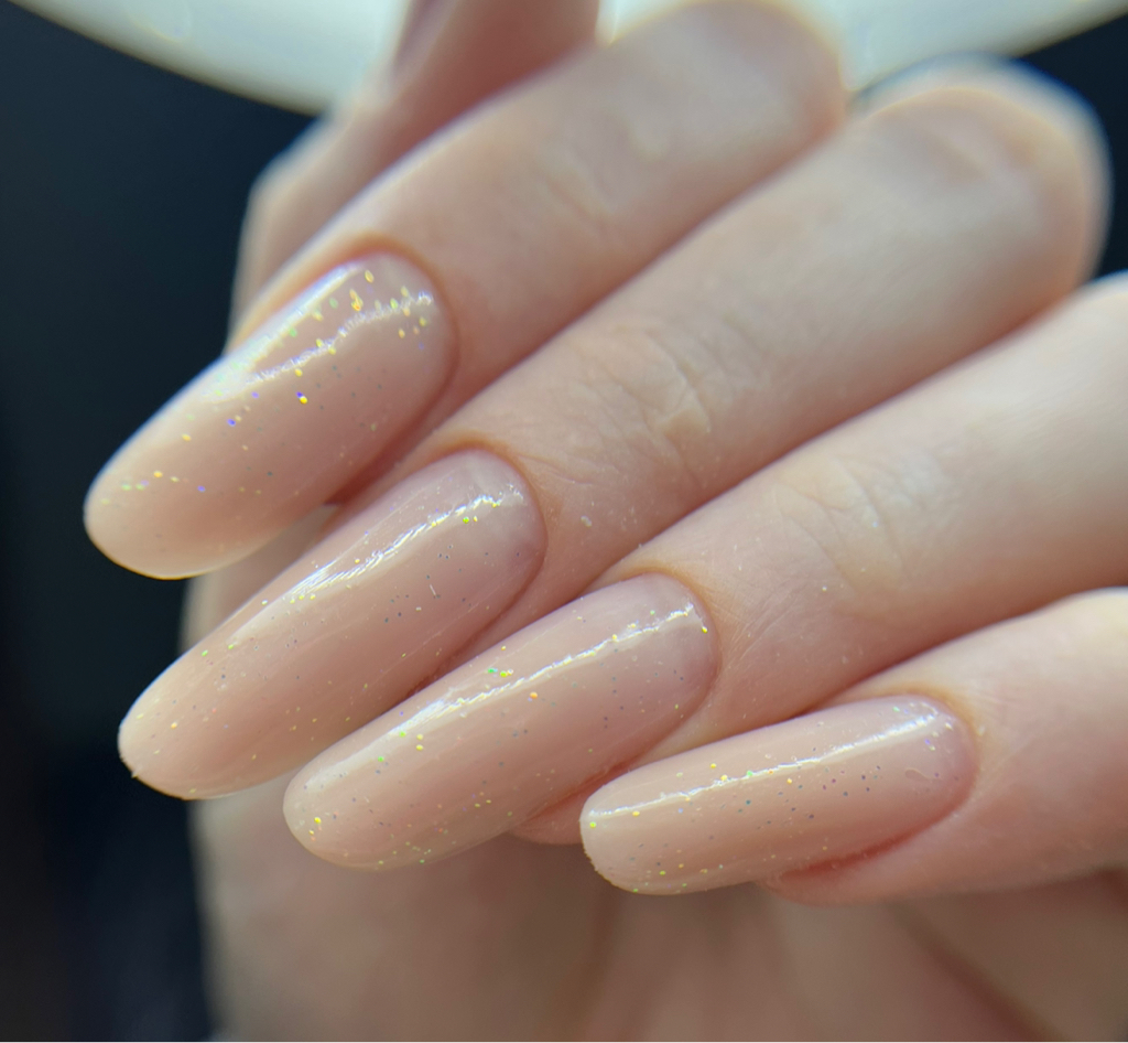 Наращивание ногтей