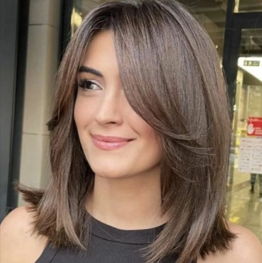 Стрижка женская, средней длины