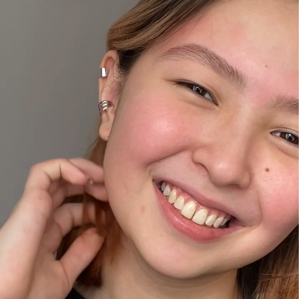 Осветление бровей