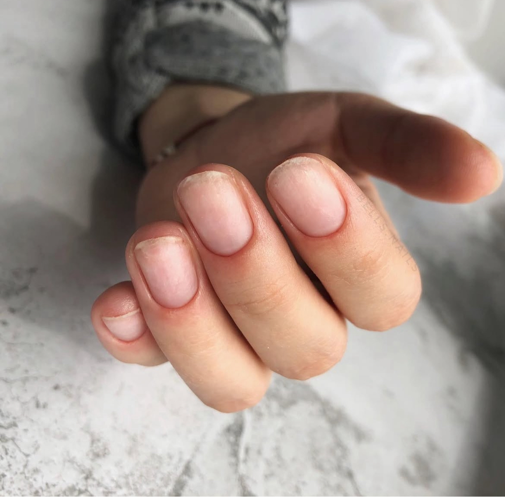 Маникюр классический