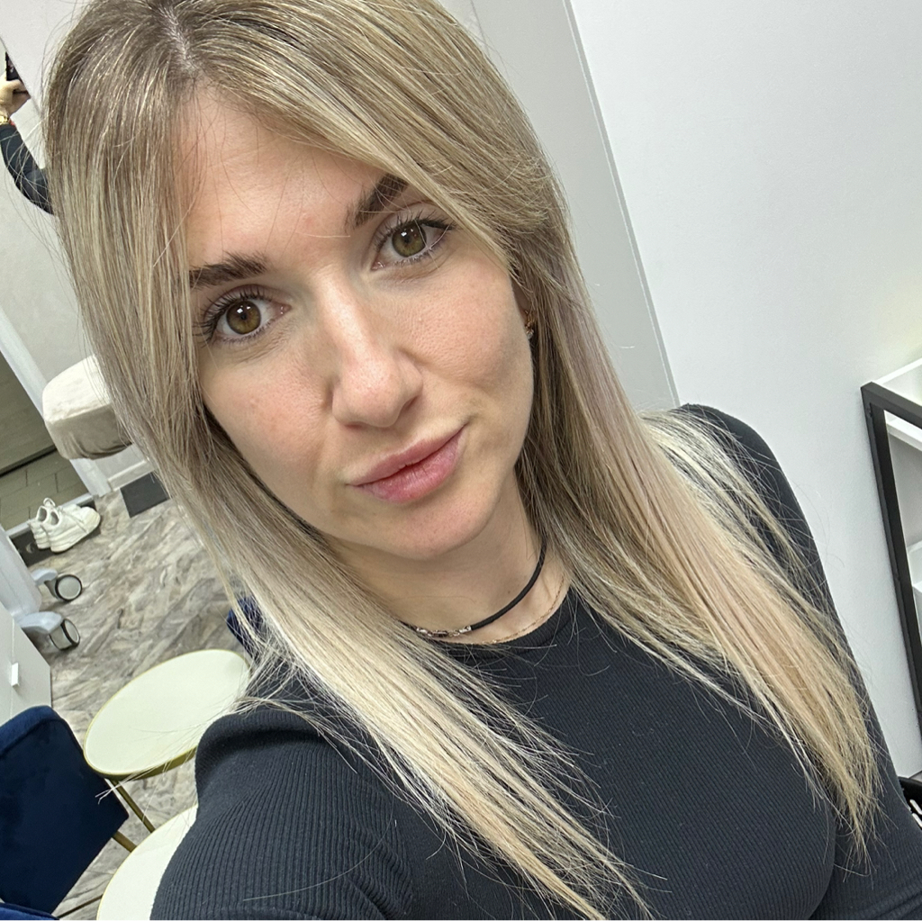 Назарова Елена