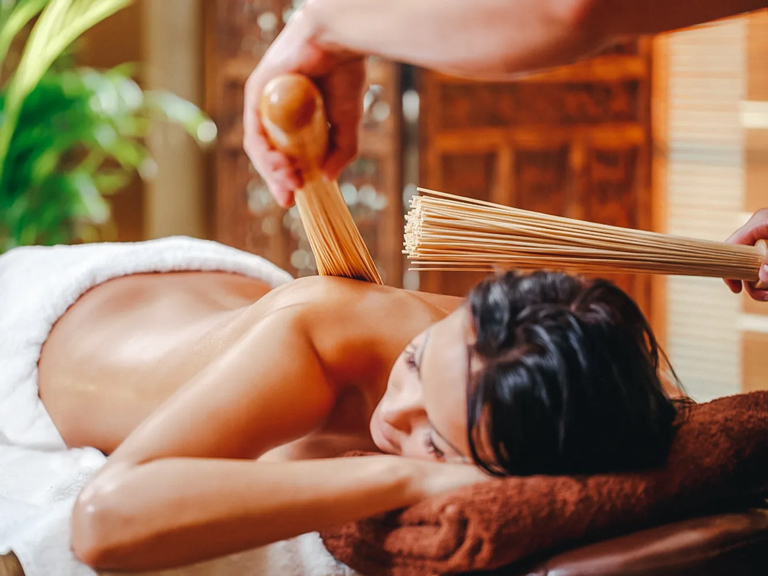 Самурайский массаж бамбуковыми вениками