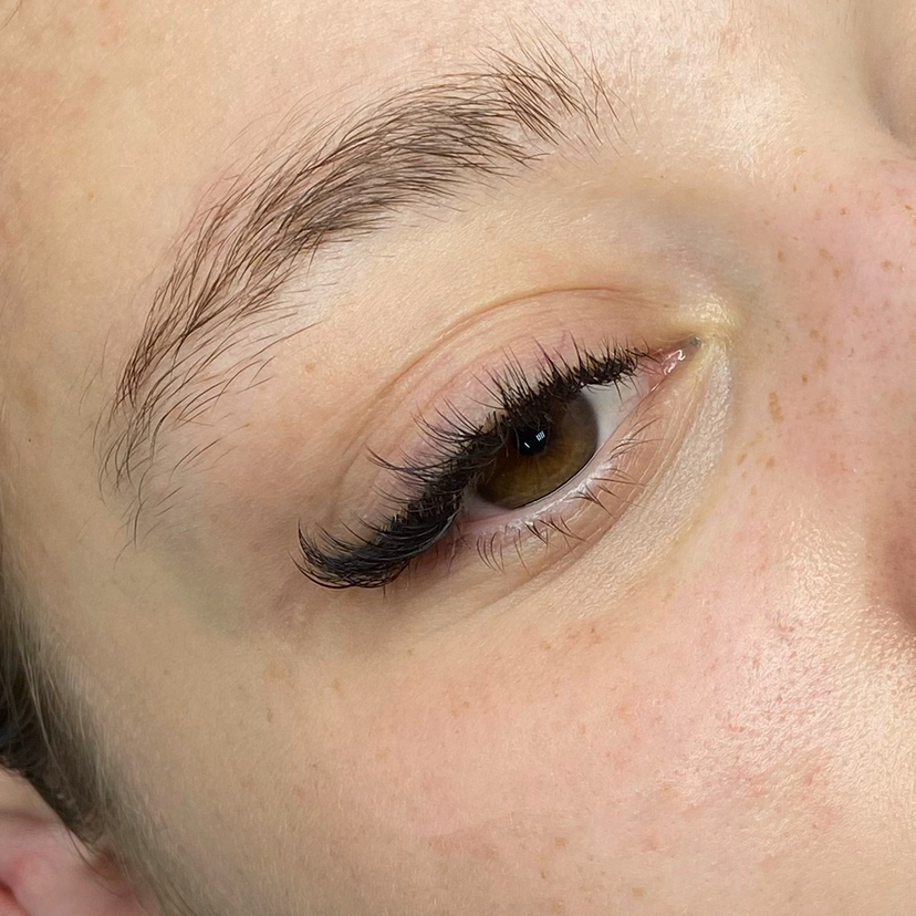 Наращивание ресниц 2D