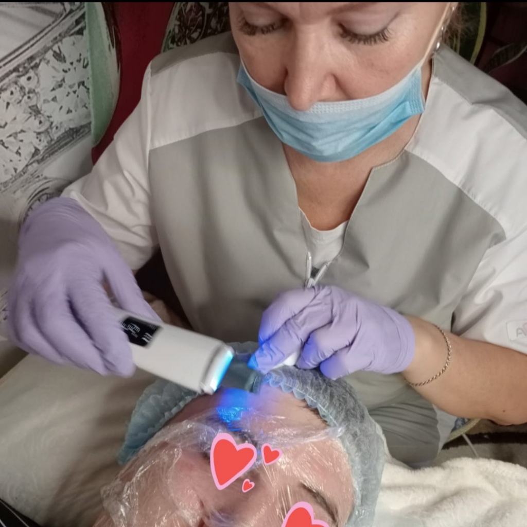 Комбинированная ультразвуковая чистка лица- 1час-1700р