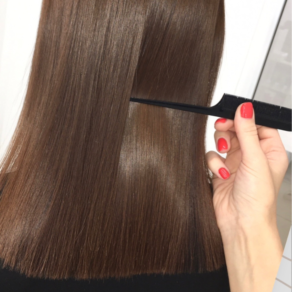 Кератиновое выпрямление волос