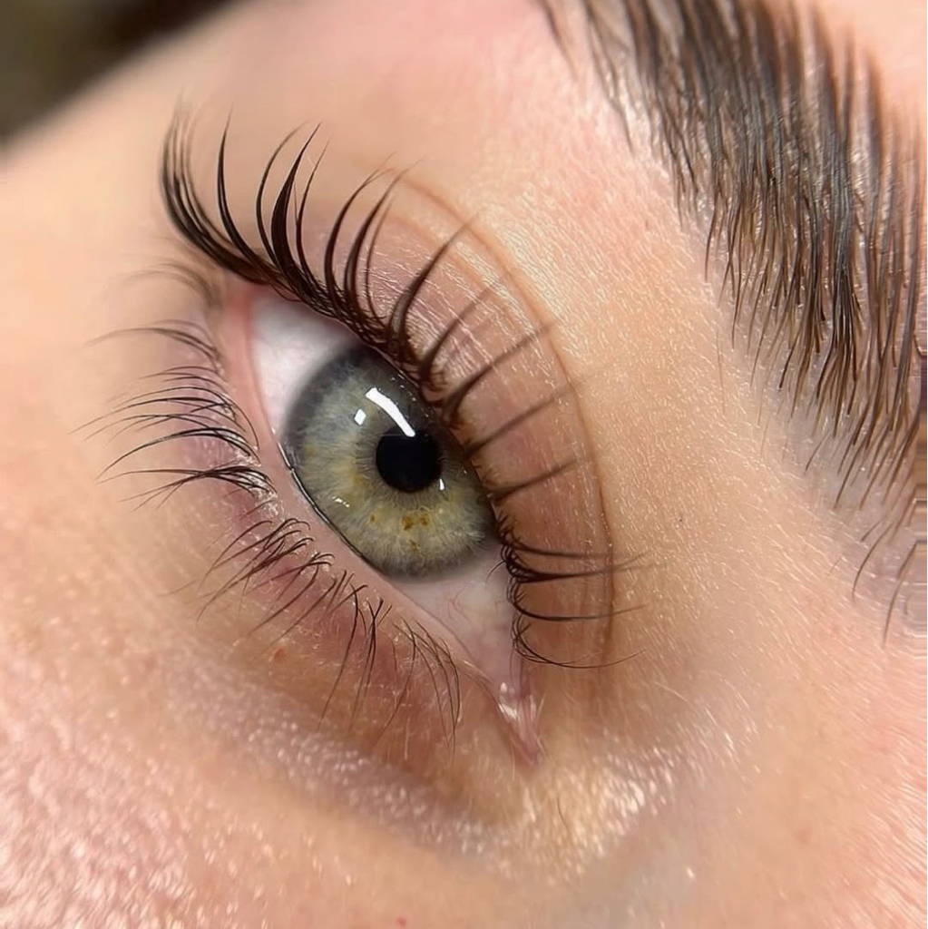 Ламинирование ресниц