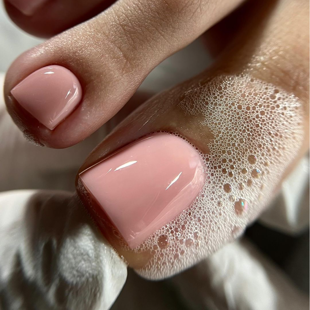 педикюр с покрытием ( обработка пальчиков с покрытием )