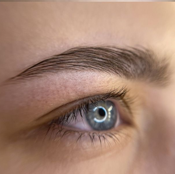 Оформление бровей