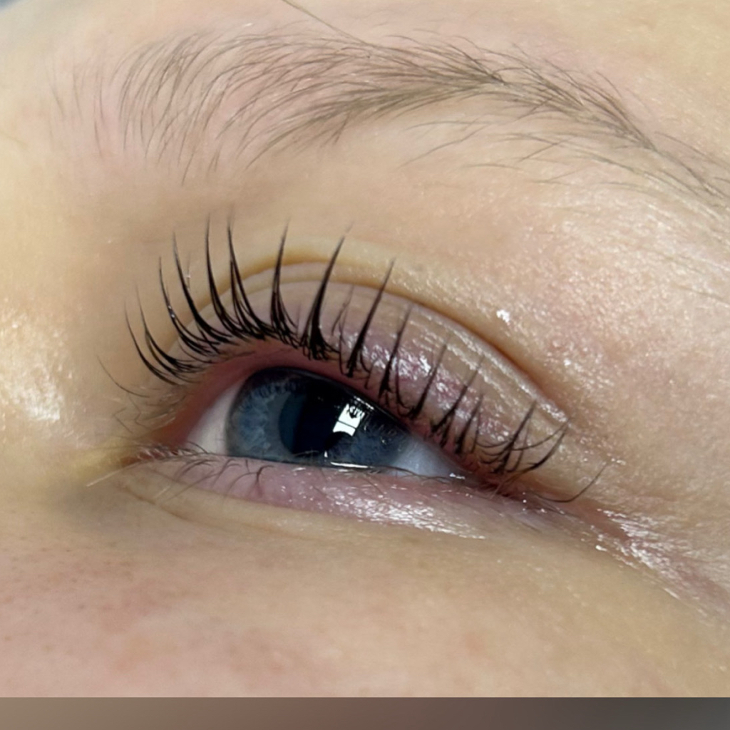 Ламинирование ресниц