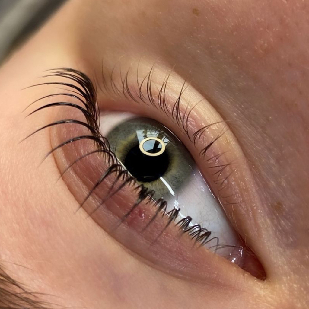 Ламинирование ресниц