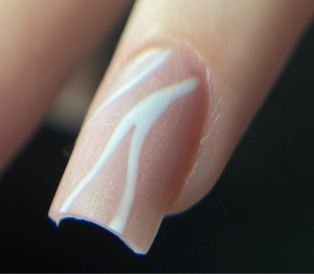 Наращиввавние 1-го ногтя