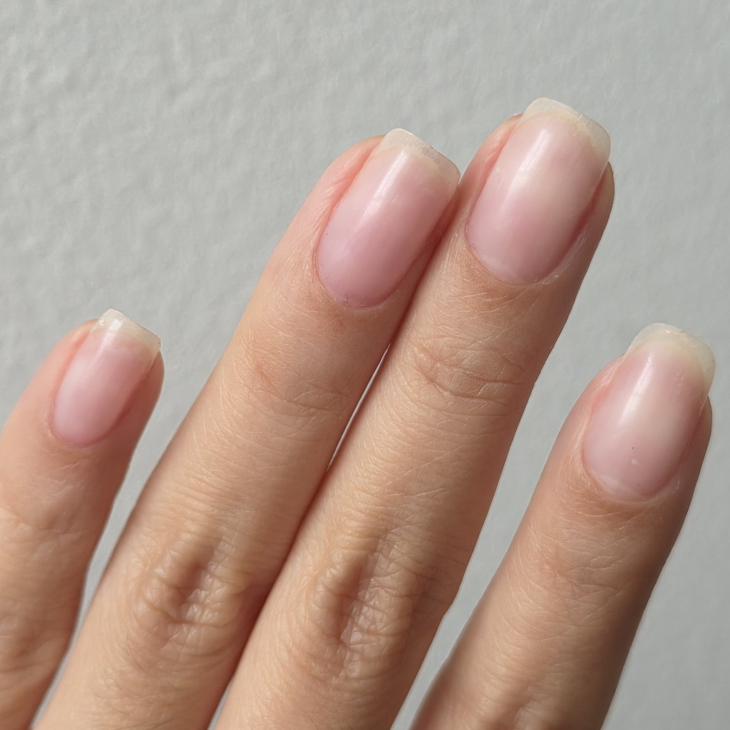 3. МАНИКЮР БЕЗ ПОКРЫТИЯ + АРМИРОВАНИЕ НОГТЕЙ