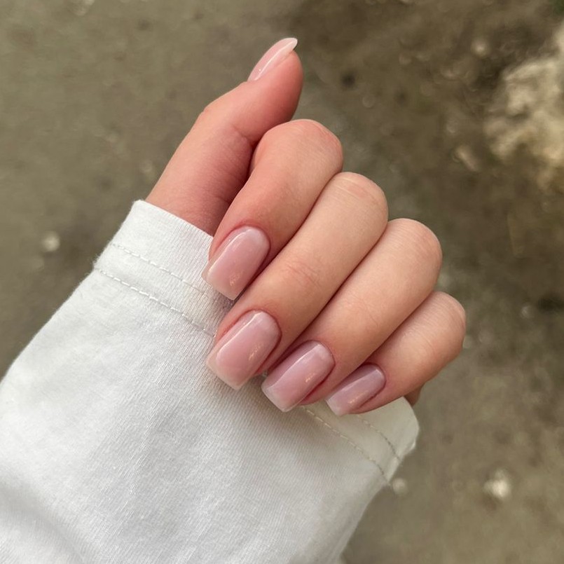 Маникюр с покрытием гель-лак