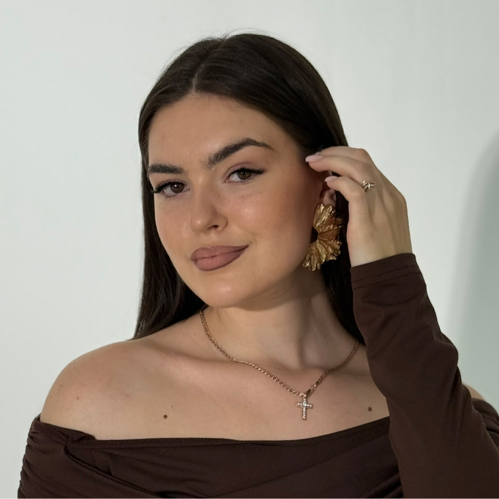 Неберт Арина