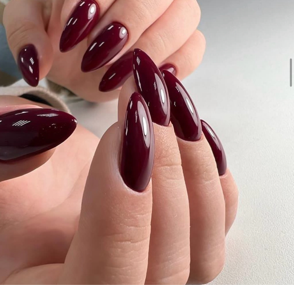 Маникюр+ укрепление+ однотонное покрытие