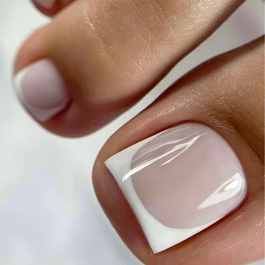 Педикюр гель-лак❤️