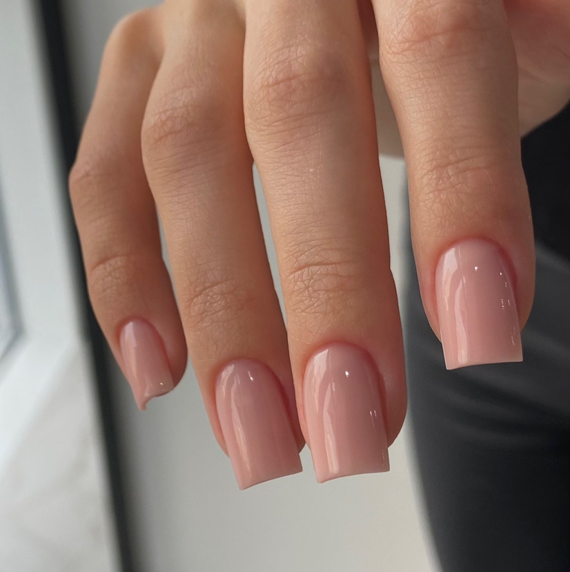 Коррекция с укреплением гелем и исправлением архитектуры