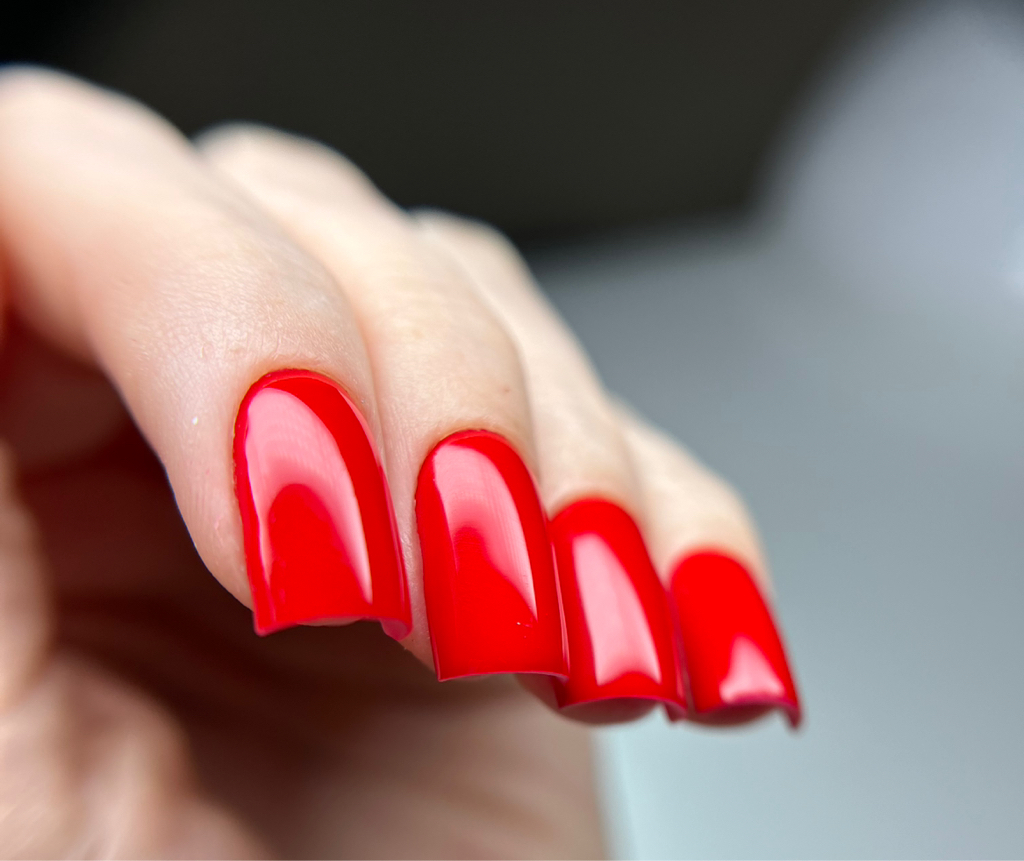 Маникюр с покрытием