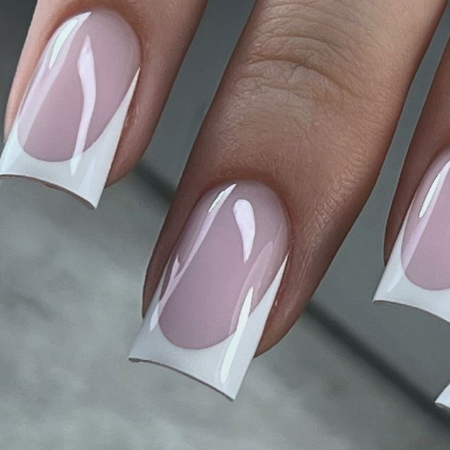 Маникюр «Френч»