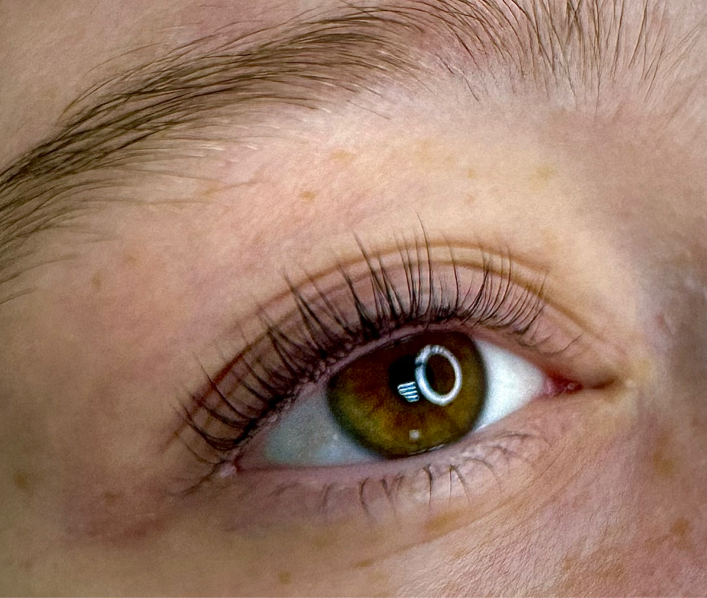 Ламинирование ресниц ( без окрашивания)