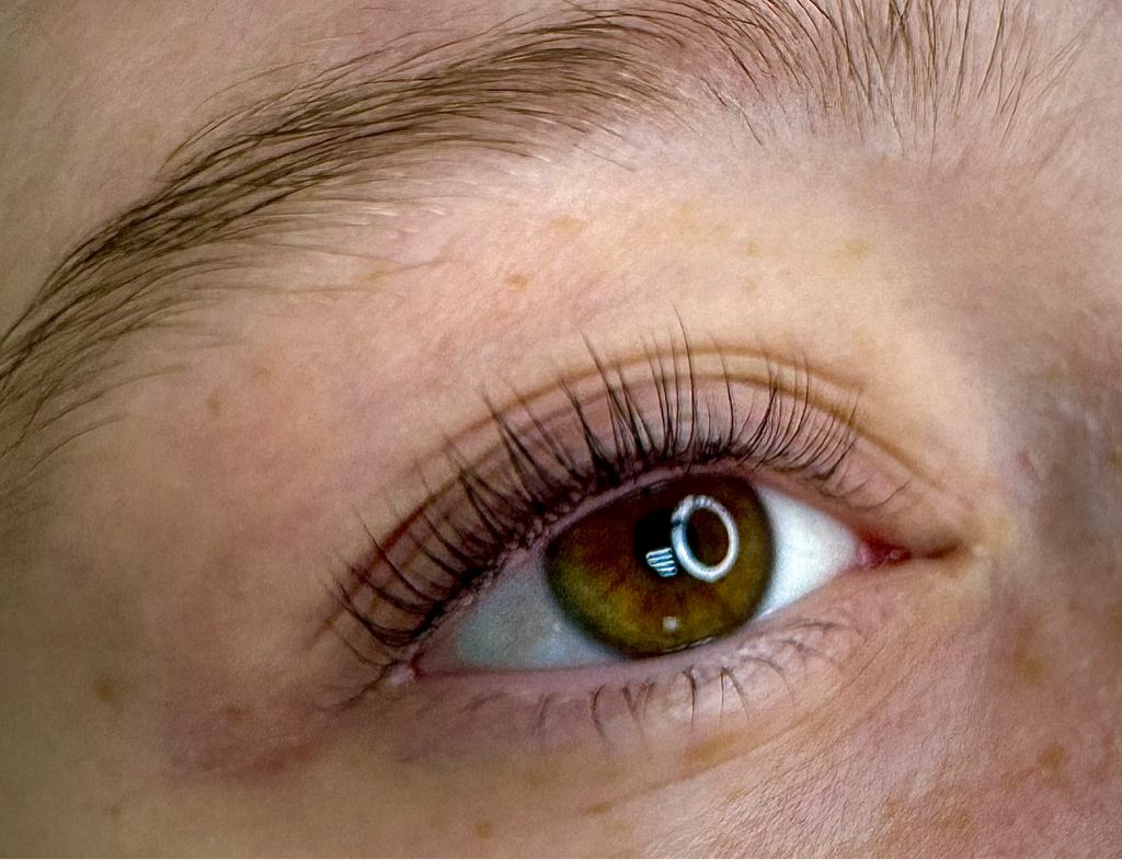 Окрашивание ресниц