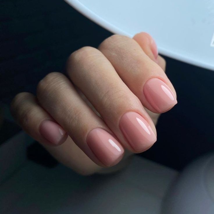 Маникюр с укреплением (+ однотонное покрытие) АКЦИЯ