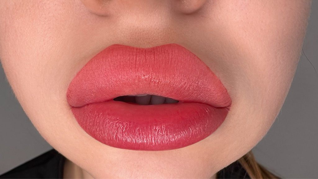 Перманентный макияж губ (коррекция)