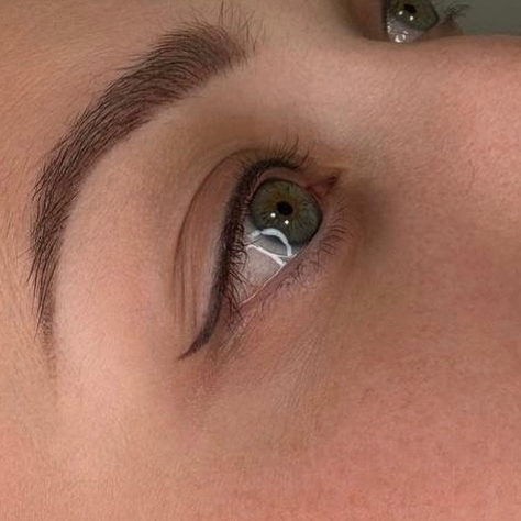 Стрелка вторичная процедура Перманентный макияж век