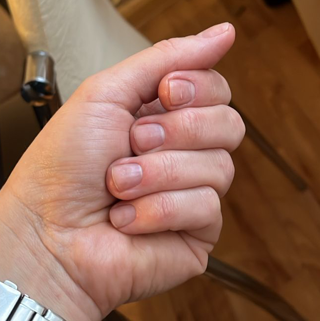 Маникюр без покрытия