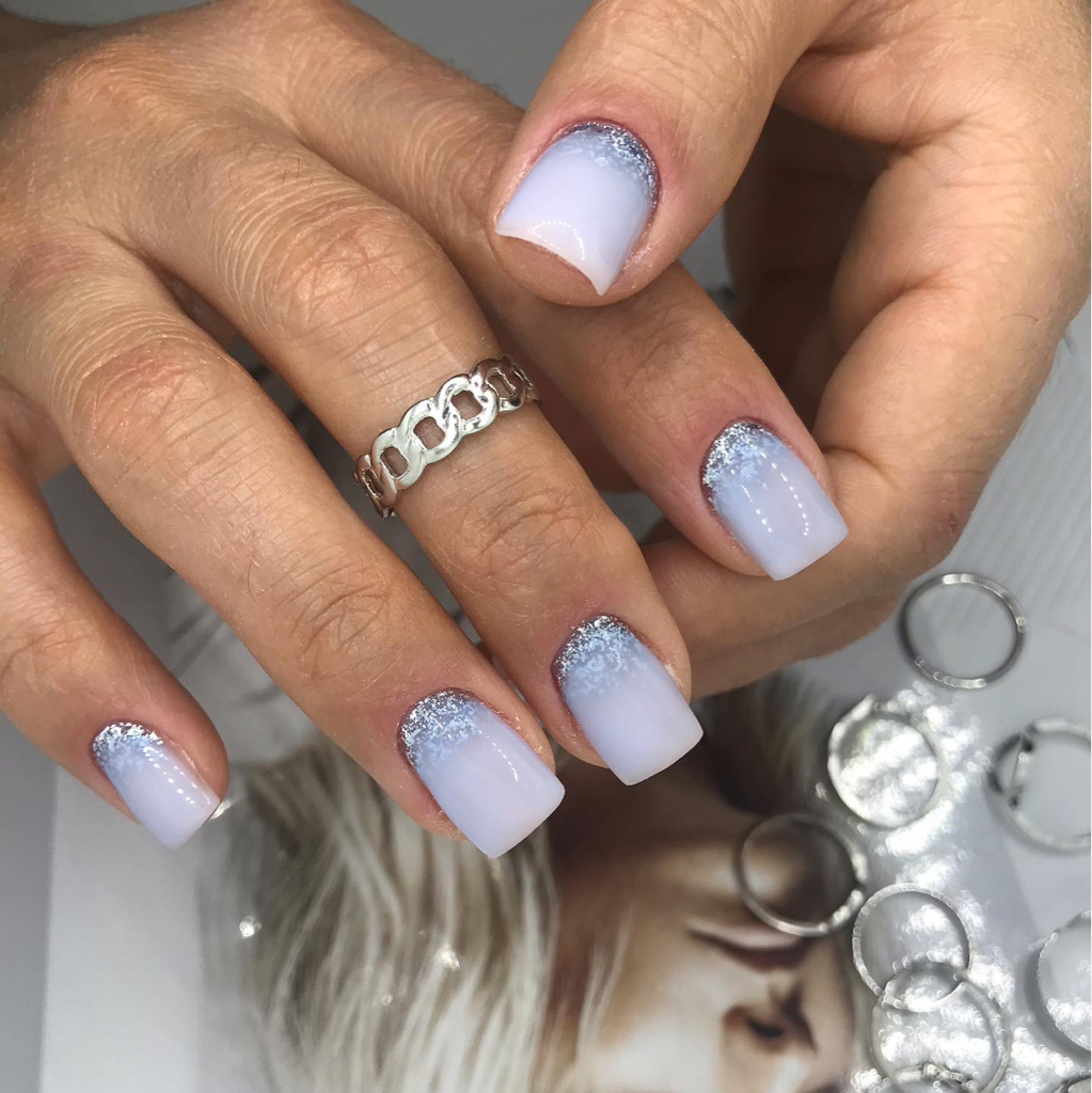 Наращивание ногтей (на верхней формы)+френч,дизайн,стемпинг,рисунок(с доп. Оплатой)