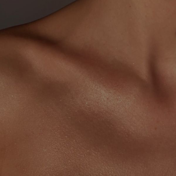 Зона декольте