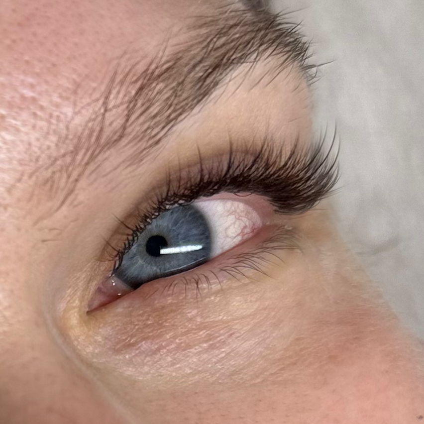 Добавление эффекта(лучики,мокрый,разряженный, накрашенных ресниц, цветные ресницы)