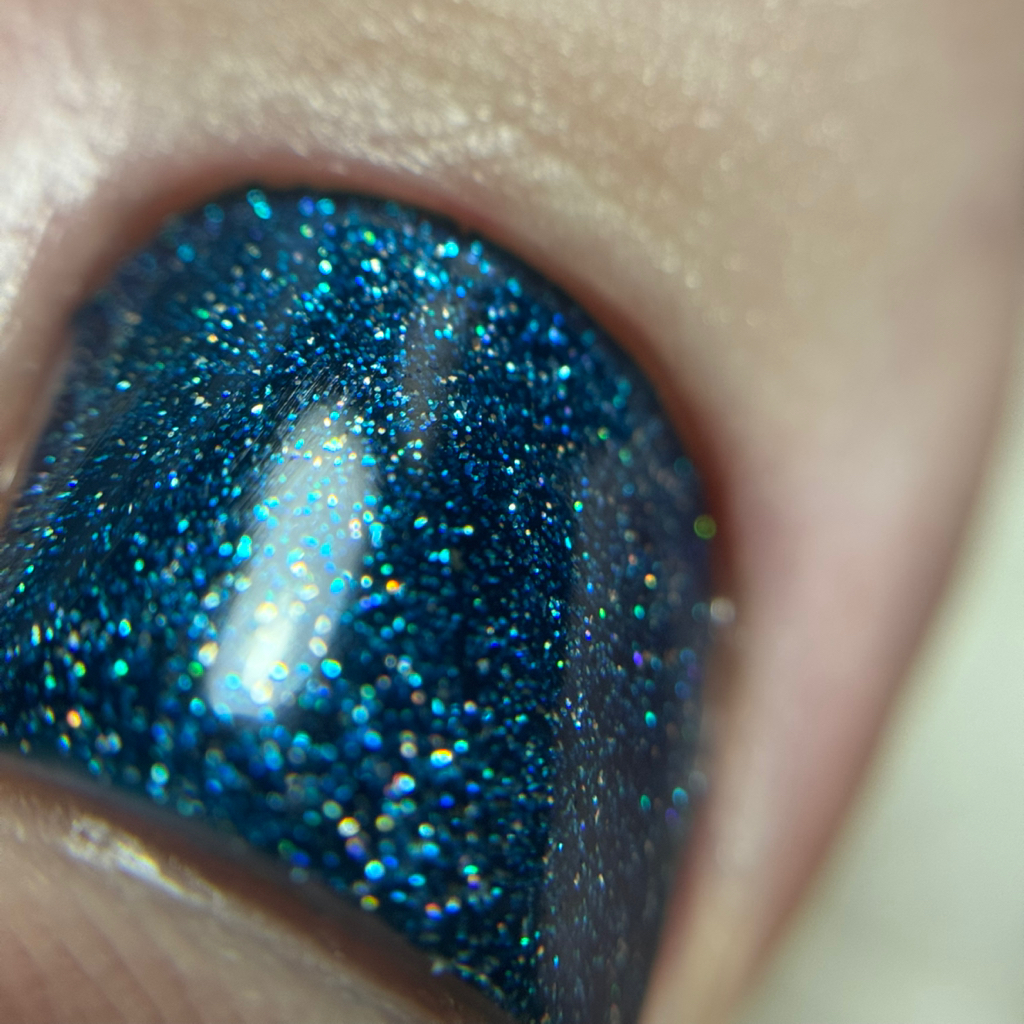 Педикюр с покрытием и обработкой стоп