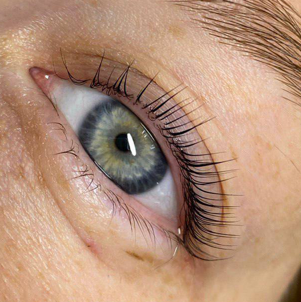 доп услуга Филлеры ресниц