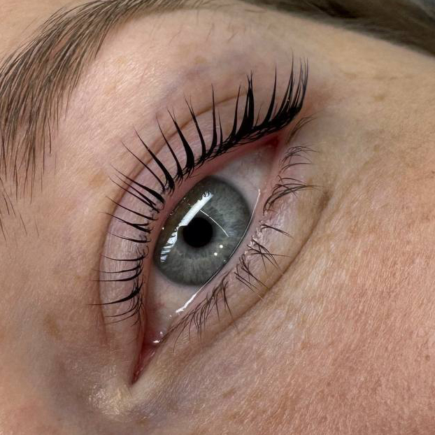 Ламинирование ресниц "С подругой веселее"