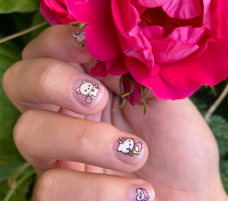 Маникюр детский