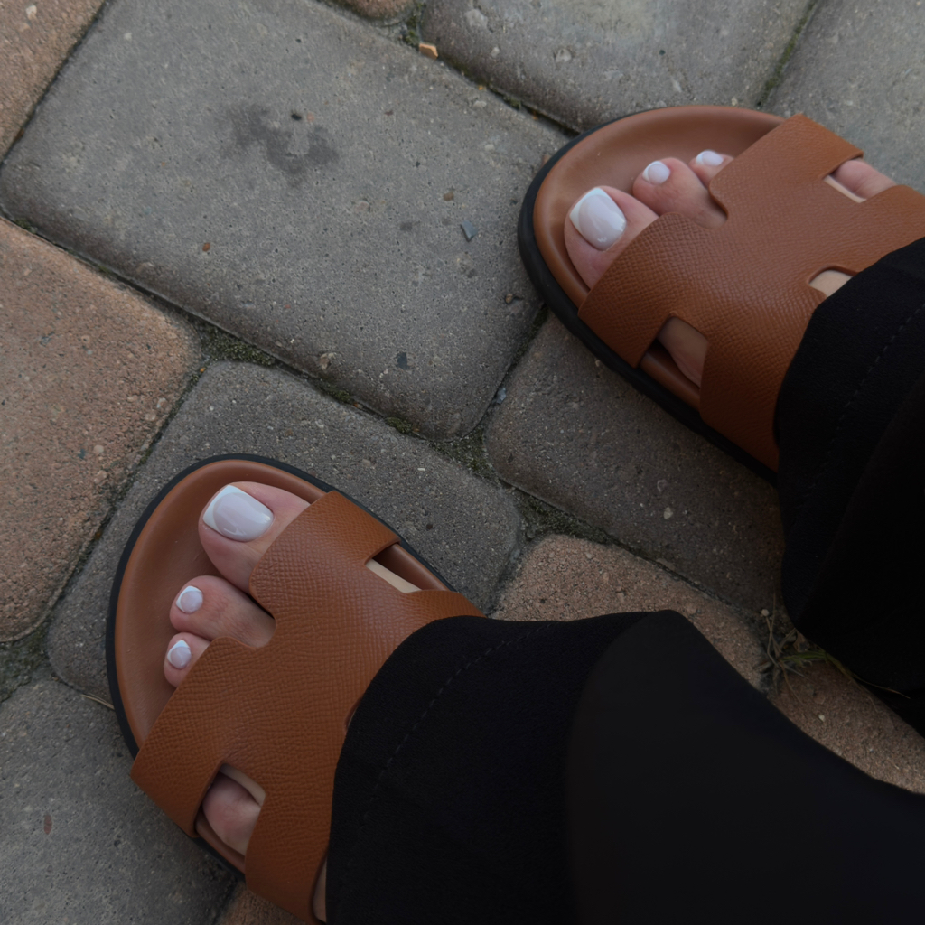 Педикюр,гель-лак(френч)